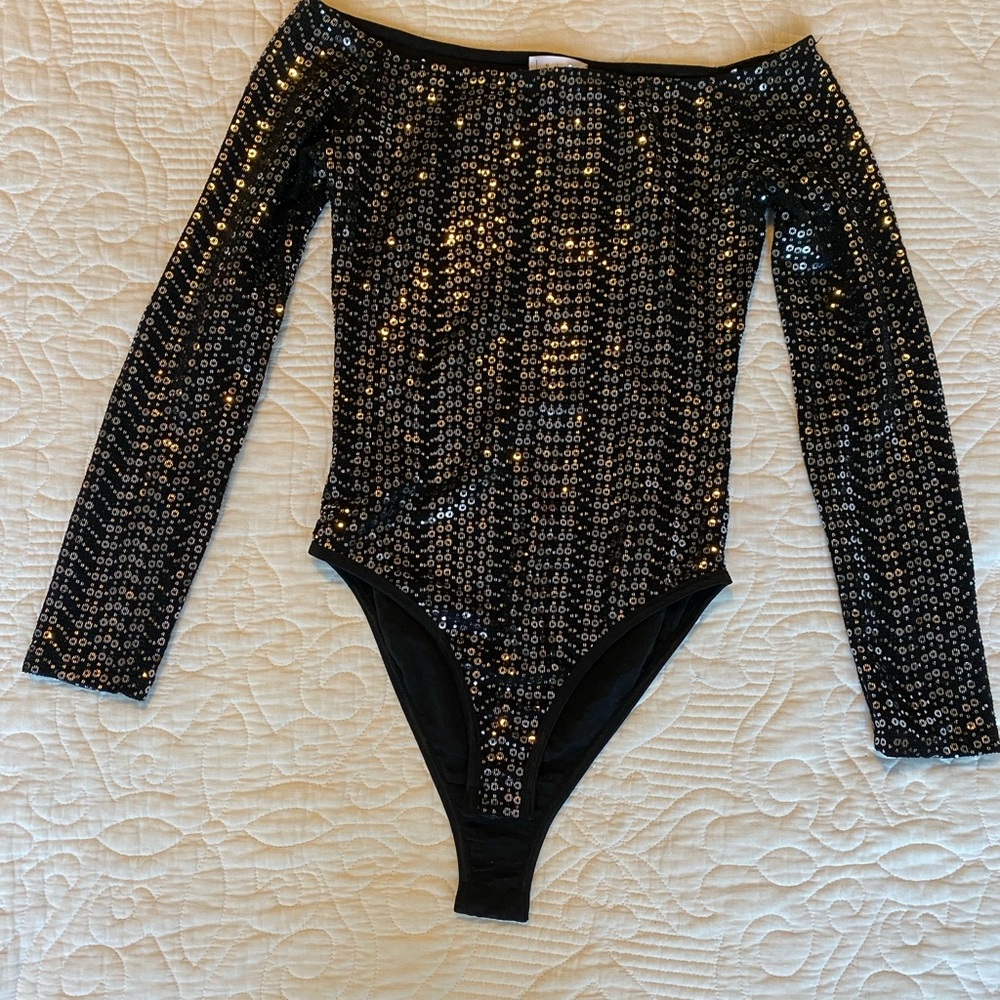 Off shoulder sequin bodysuit, size XS